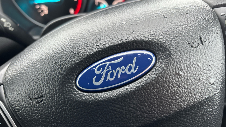 Ford Kuga 2.0 TDCi Titanium 5dr 2WD Diesel Estate